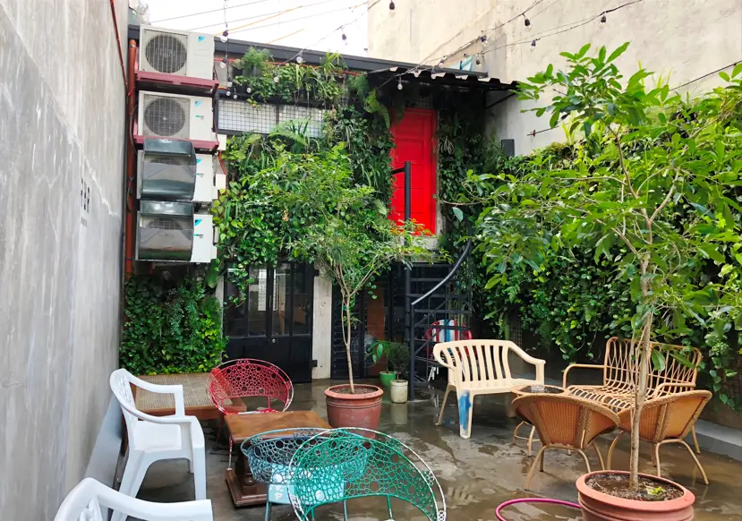 Courtyard Main Seating
